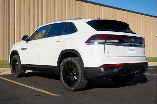 2026 Volkswagen Atlas Cross Sport 2.0T SE w/Technology 4MOTION