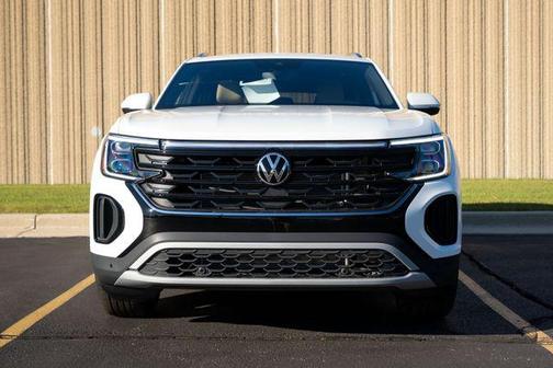 2026 Volkswagen Atlas Cross Sport 2.0T SE w/Technology 4MOTION