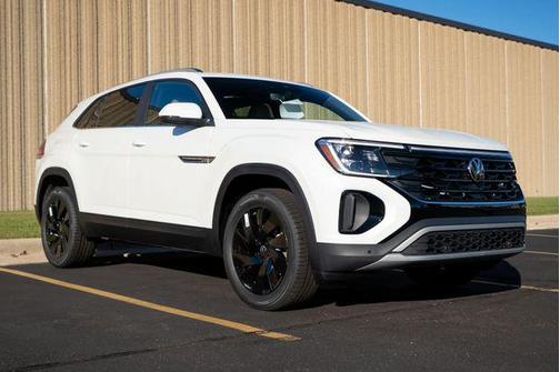 2026 Volkswagen Atlas Cross Sport 2.0T SE w/Technology 4MOTION