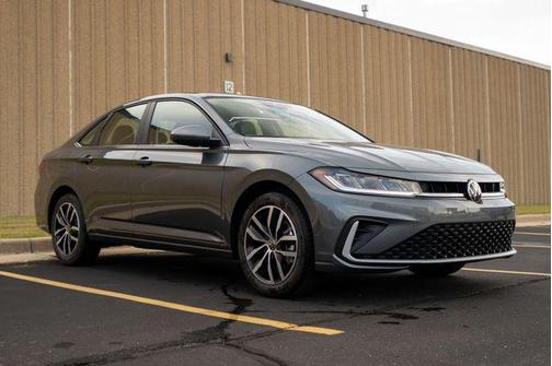 2025 Volkswagen Jetta 1.5T SE