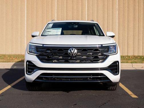 2026 Volkswagen Atlas 2.0T SEL Premium R-Line 4MOTION