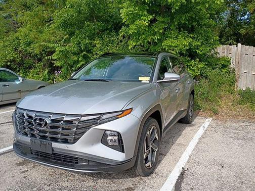 Shimmering Silver 2024 Hyundai TUCSON Limited