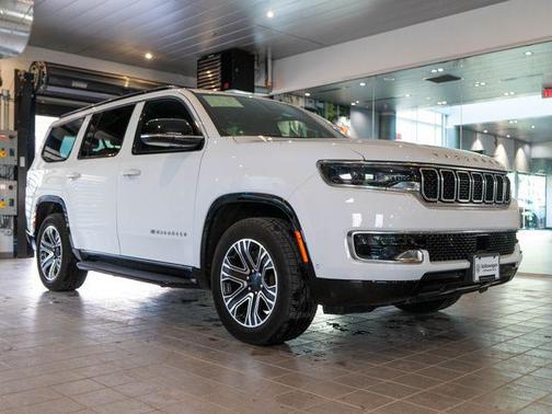 Bright White Clearcoat 2023 Jeep Wagoneer Series I 4x4