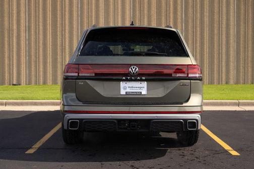 2025 Volkswagen Atlas 2.0T Peak Edition