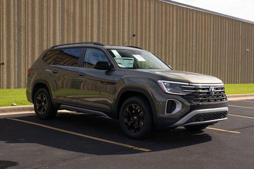2025 Volkswagen Atlas 2.0T Peak Edition