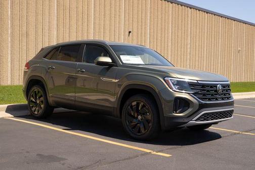 2025 Volkswagen Atlas Cross Sport 2.0T SE w/Technology 4MOTION