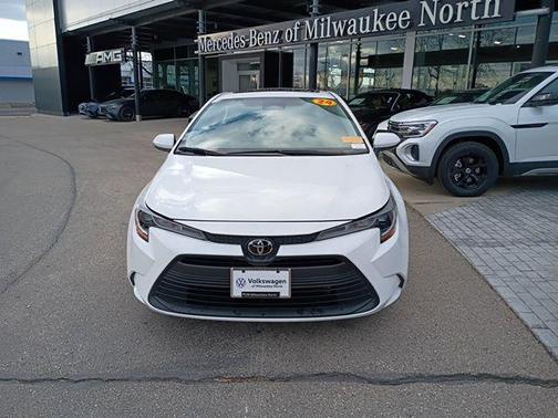 Ice Cap 2024 Toyota Corolla LE