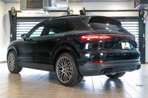 2023 Porsche Cayenne Cayenne