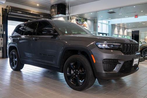 2023 Jeep Grand Cherokee Altitude