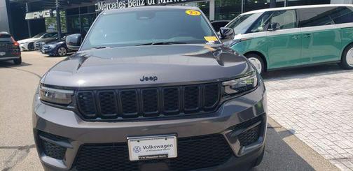 2023 Jeep Grand Cherokee Altitude