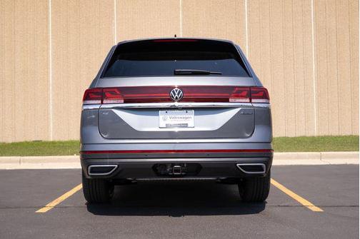 2025 Volkswagen Atlas 2.0T SE w/Technology 4MOTION