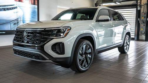 2025 Volkswagen Atlas Cross Sport 2.0T SE w/Technology 4MOTION