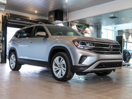 2022 Volkswagen Atlas 2.0T SE w/Technology 4MOTION