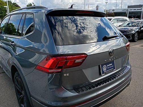 Platinum Gray Metallic 2023 Volkswagen Tiguan 2.0T SE R-Line Black 4MOTION