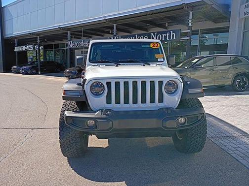 Bright White Clearcoat 2023 Jeep Wrangler 4-Door High Tide 4x4