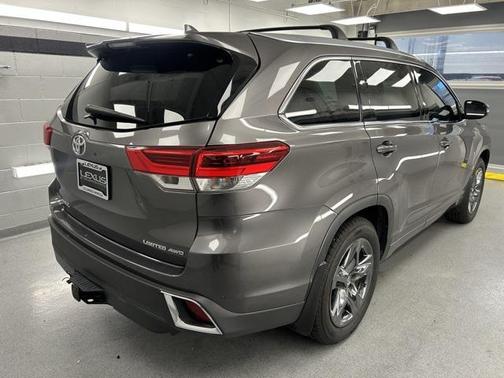 2018 Toyota Highlander Limited Platinum