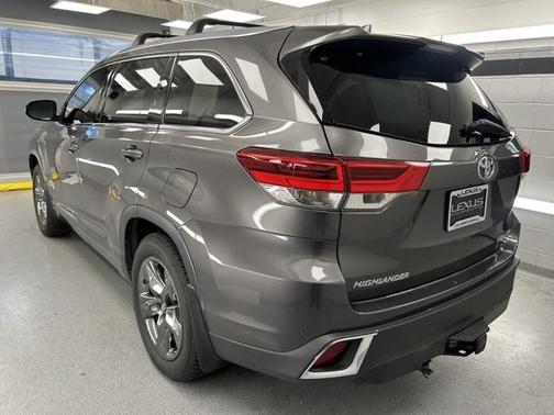 2018 Toyota Highlander Limited Platinum