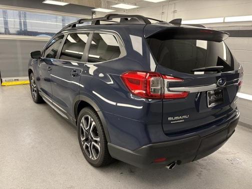 2023 Subaru Ascent Limited 8-Passenger