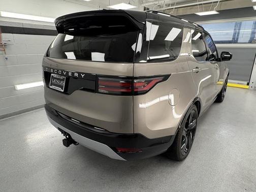 2024 Land Rover Discovery P360 Metropolitan Edition