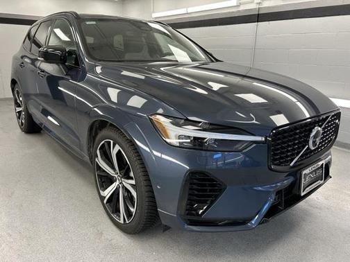 2022 Volvo XC60 Recharge Plug-In Hybrid T8 R-Design