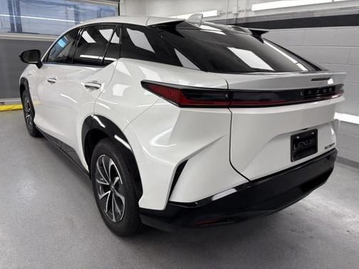 2024 Lexus RZ 300e Premium