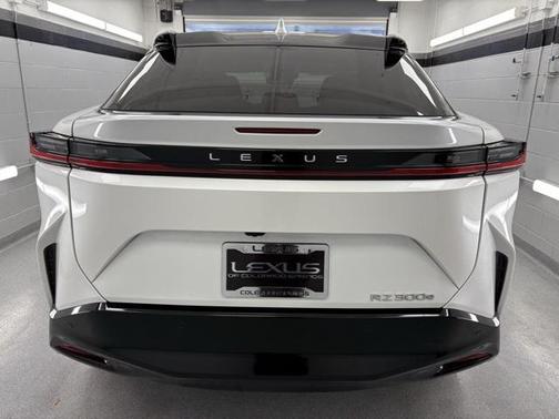 2024 Lexus RZ 300e Premium