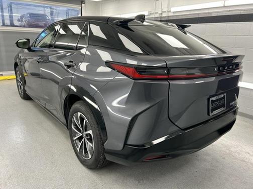 2024 Lexus RZ 450e Premium