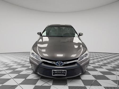 2017 Toyota Camry Hybrid XLE