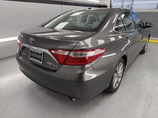 2017 Toyota Camry Hybrid XLE