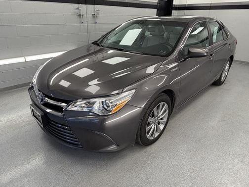 2017 Toyota Camry Hybrid XLE