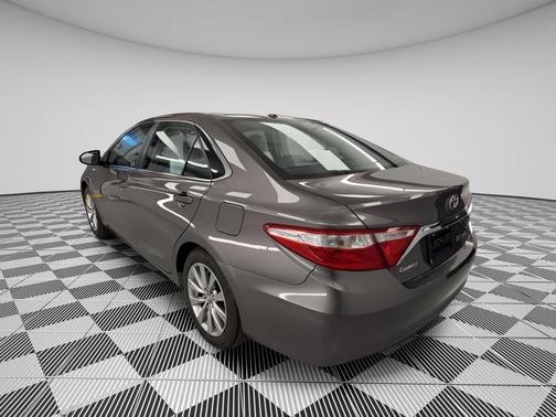 2017 Toyota Camry Hybrid XLE