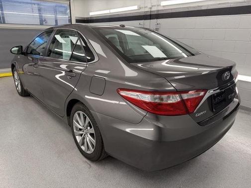 2017 Toyota Camry Hybrid XLE