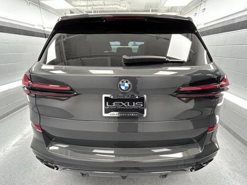 2024 BMW X5 M60i
