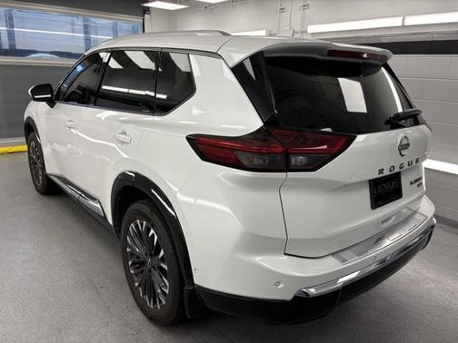2024 Nissan Rogue Platinum