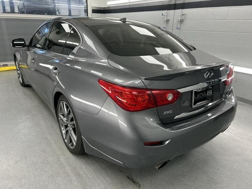 2015 INFINITI Q50 Hybrid Sport