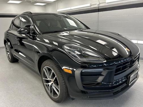 2023 Porsche Macan Base