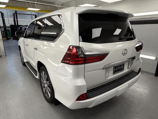 2017 Lexus LX 570 Base