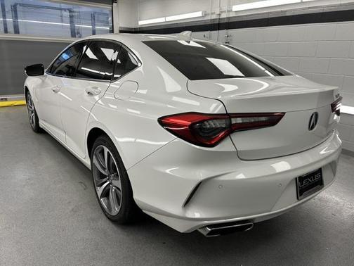 2022 Acura TLX Advance