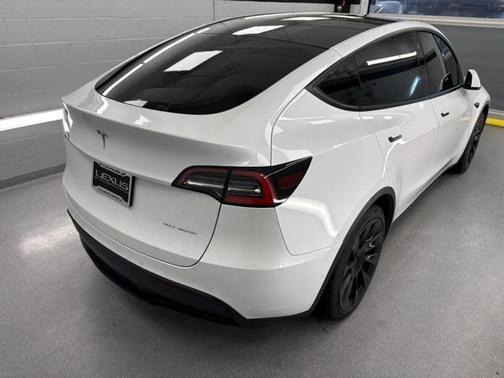 2021 Tesla Model Y Long Range Dual Motor All-Wheel Drive