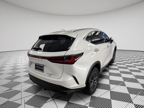 2024 Lexus NX 350h Premium