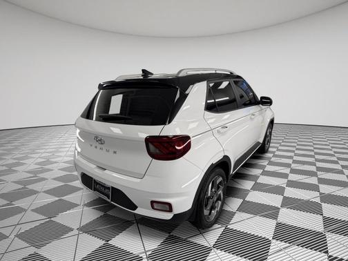 2022 Hyundai VENUE Limited