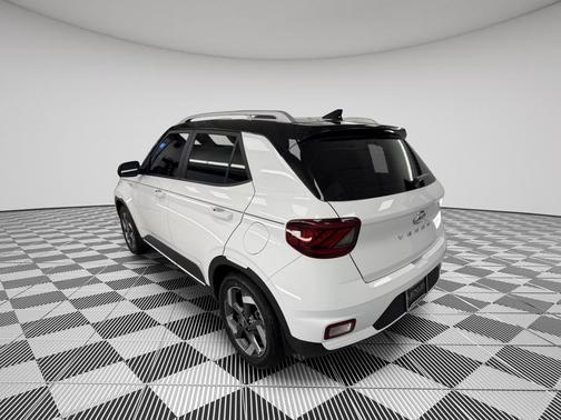 2022 Hyundai VENUE Limited