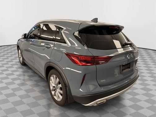 2022 INFINITI QX50 LUXE AWD