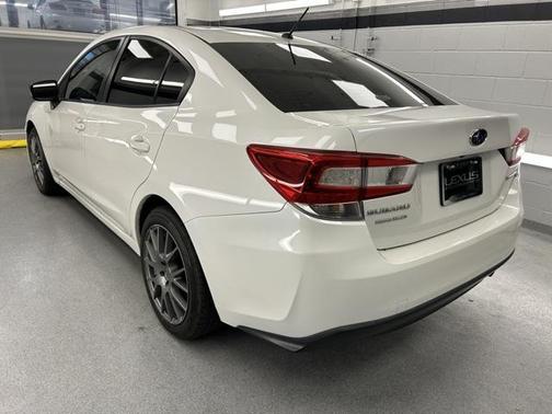 2019 Subaru Impreza 2.0i