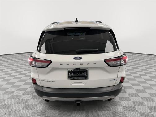 STAR WHITE METALLIC TRI-COAT 2020 Ford Escape Titanium