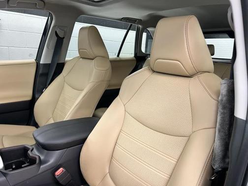 2025 Toyota RAV4 Limited