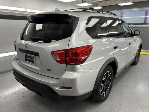 2019 Nissan Pathfinder SV