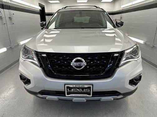 2019 Nissan Pathfinder SV