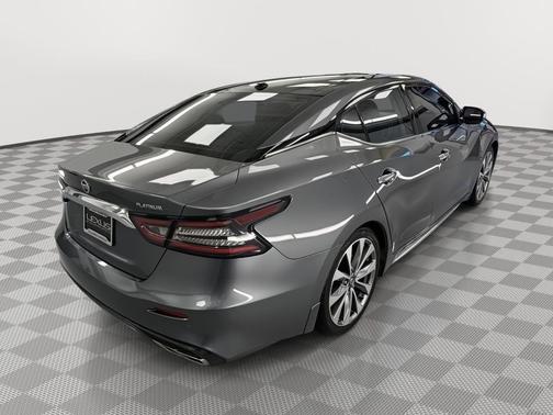 Gun Metallic 2022 Nissan Maxima 3.5 Platinum