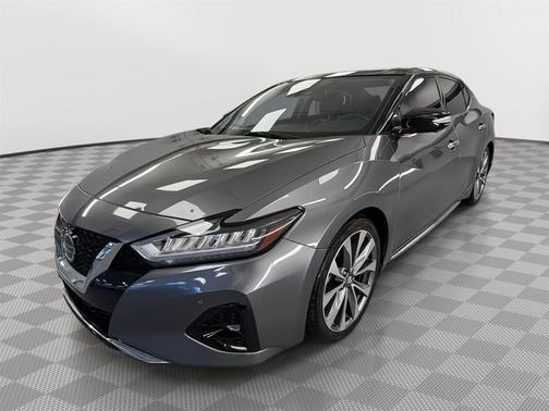 Gun Metallic 2022 Nissan Maxima 3.5 Platinum